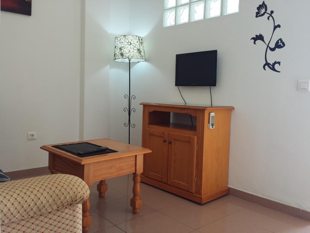 Benalmadenapartments Bbq Evita Beach Club Bilik gambar